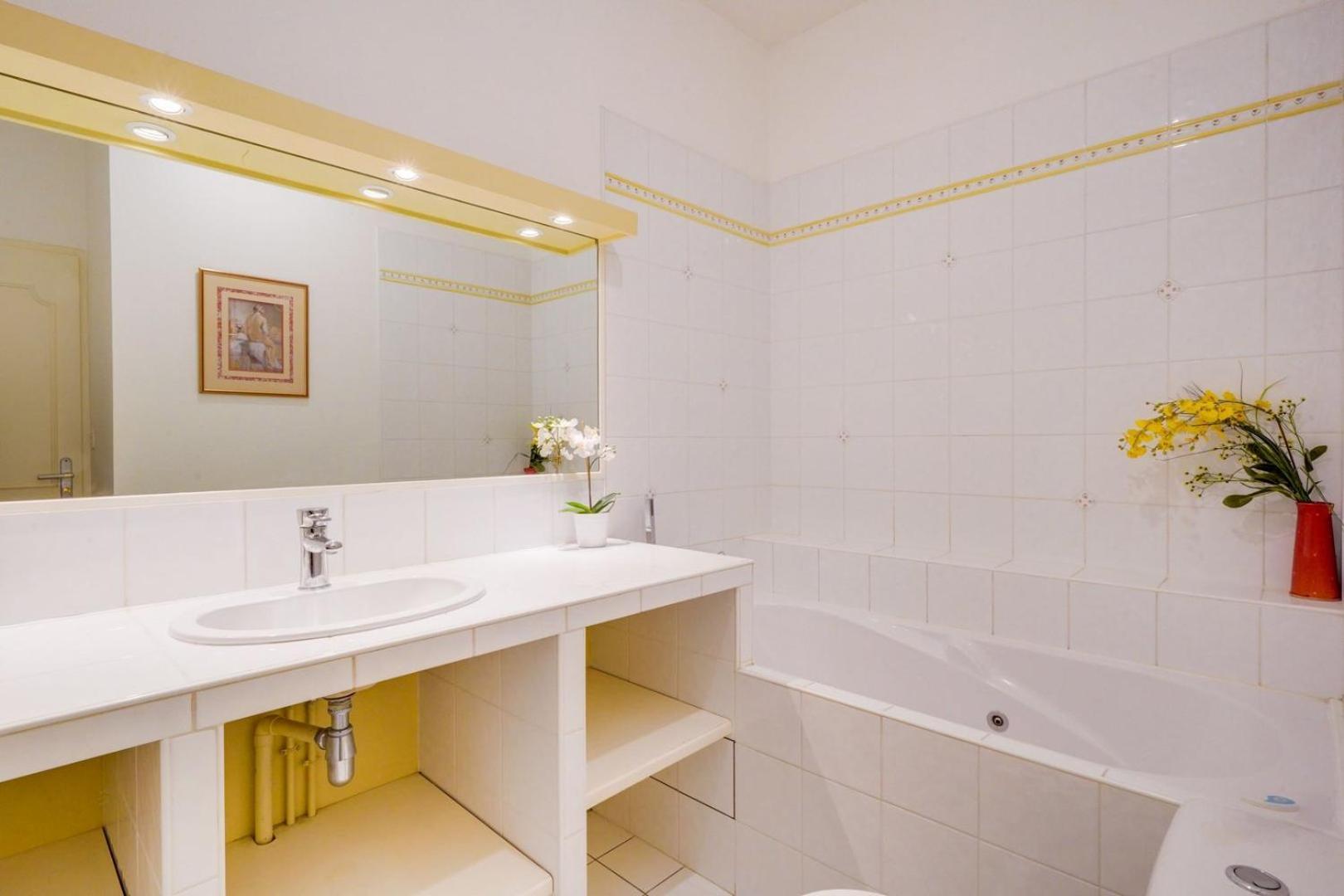 בורדו Lovely Apartment With Exceptional Terrace מראה חיצוני תמונה
